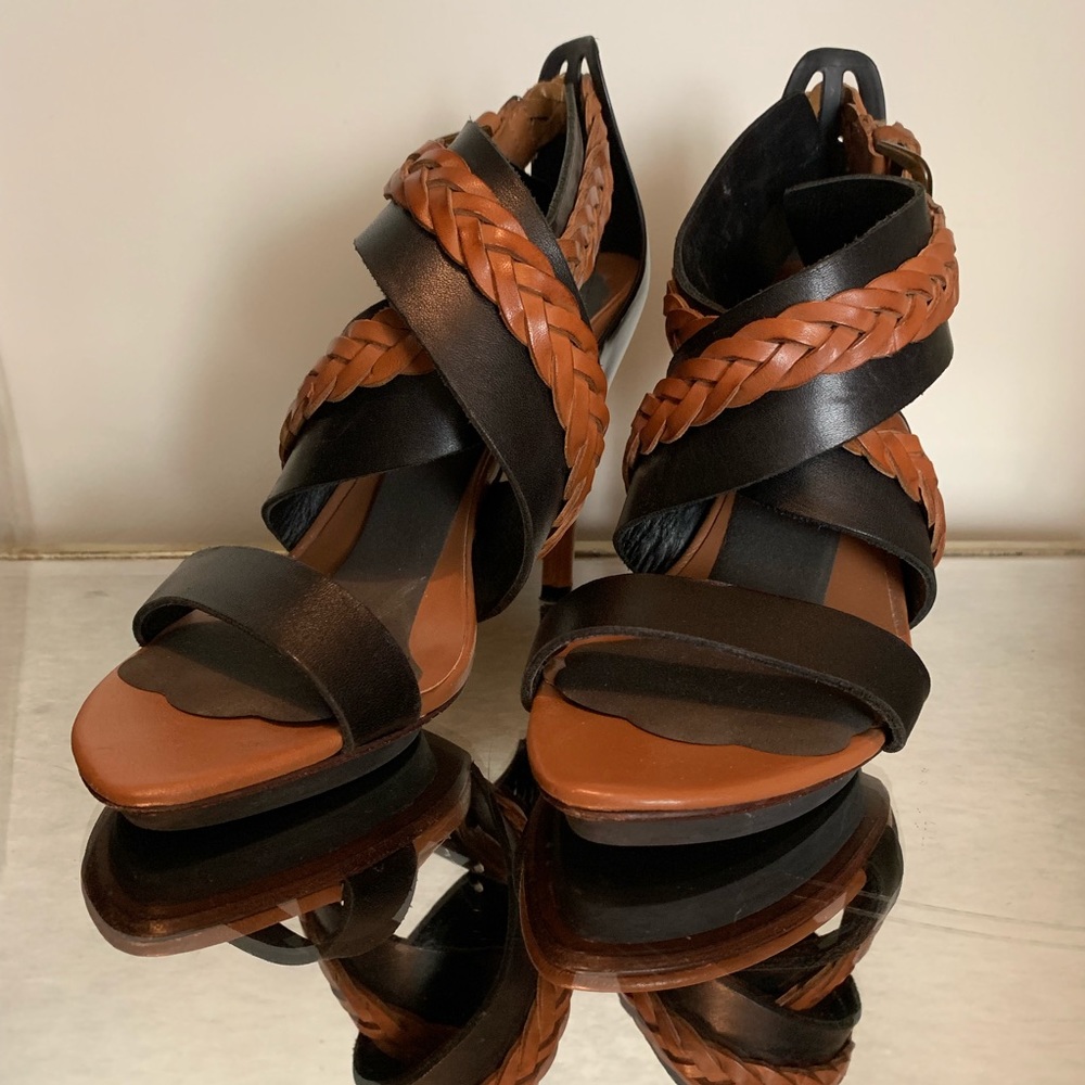 United Nude Black & Tan Heels Size 38